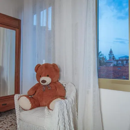 Thekeystudio, Riviera Dei Friori Apartment Bordighera