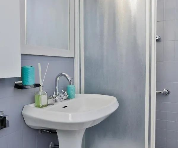 Thekeystudio, Riviera Dei Friori Apartamento Bordighera